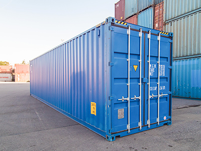 Морские контейнеры — фото превью